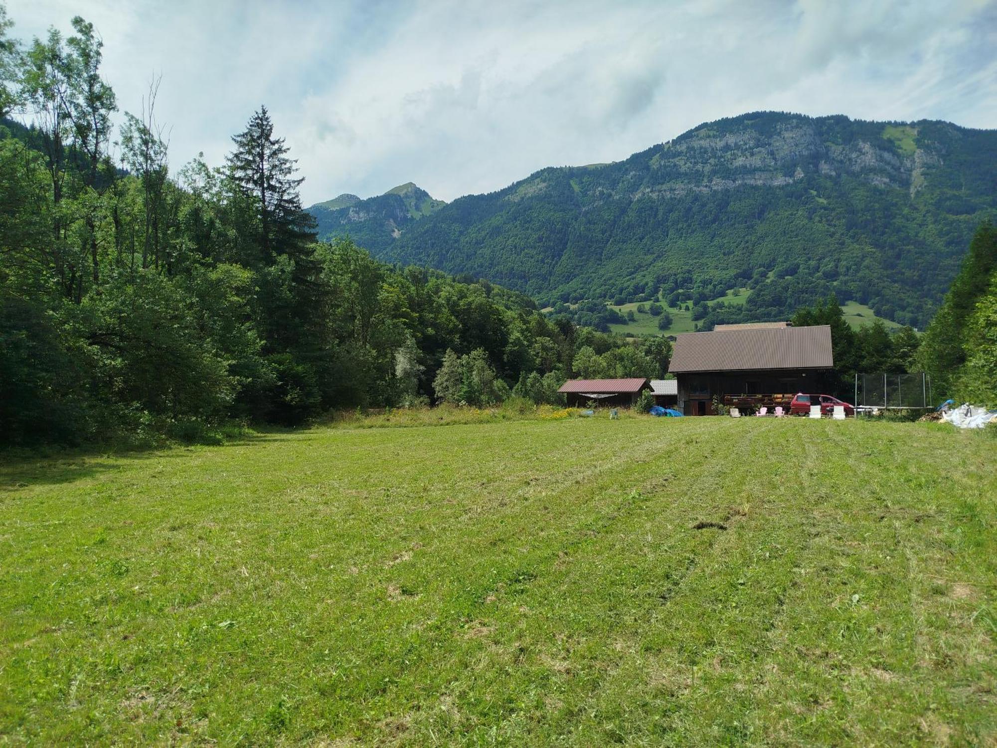Chalet 8 Personnes + Grand Terrain Et Riviere Entremont Buitenkant foto
